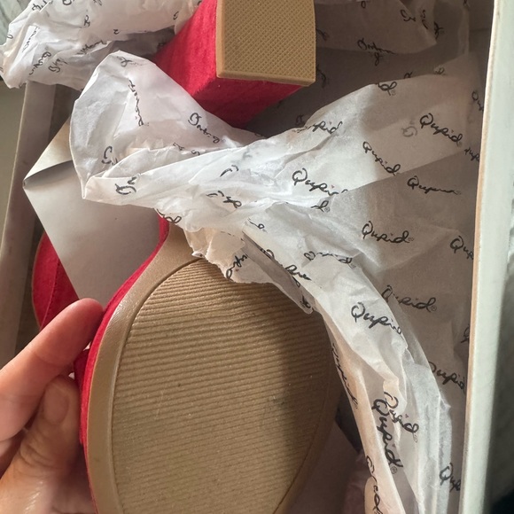 ❤️👠 Red Platform Taper Heels 👠 ❤️ - Picture 5 of 6